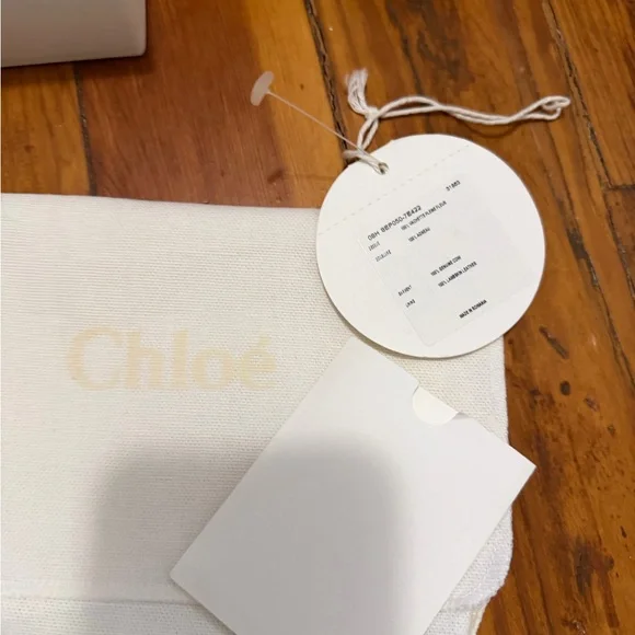 Chloe Black Leather Card Holder with Gold Lock - Picture 3 of 8